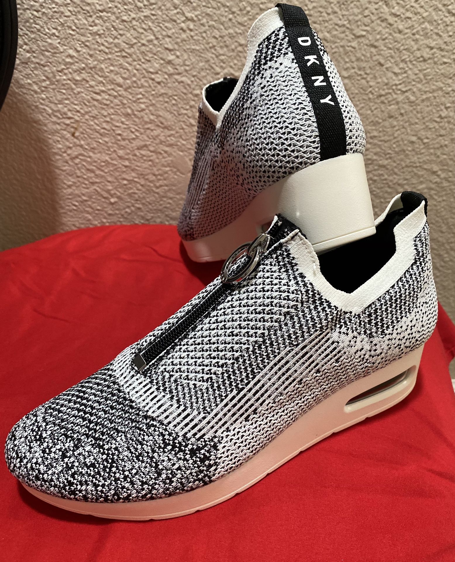 DKNY Sneaker Angie Wedge