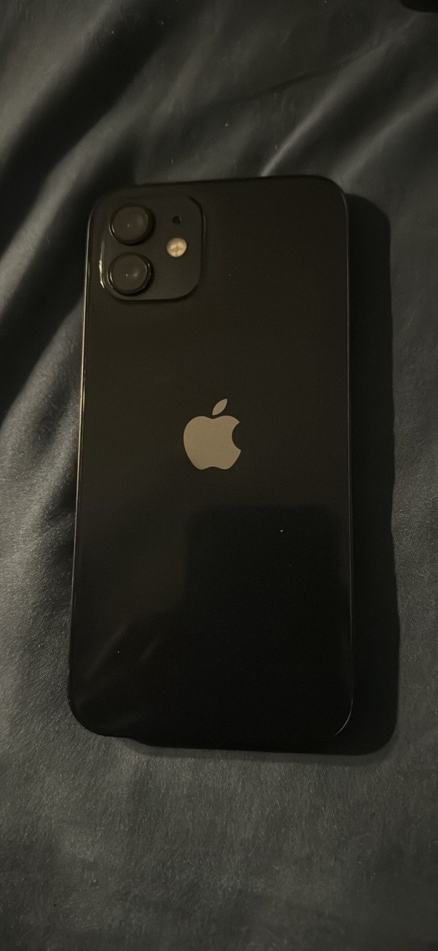 iPhone 12 unlocked 64gb