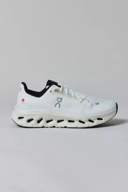 ON Women's Cloud Cloudtilt Running Shoes - Pearl/Ice Zendaya - Size 9.5