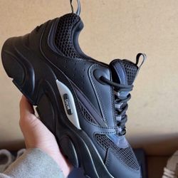 Dior Shoes (READ DESCRIPTION)