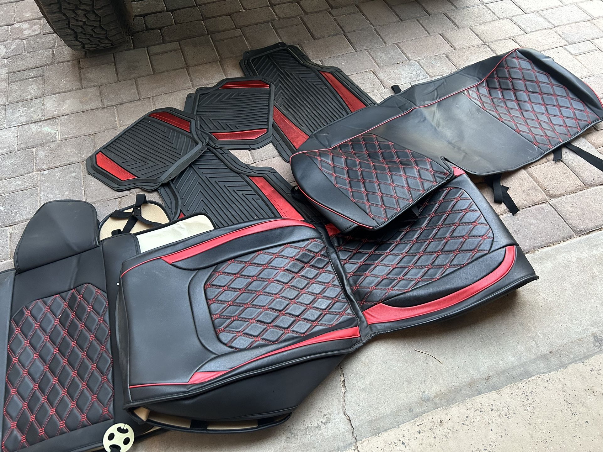 2020 Jeep Sahara Seats Good Condition.
