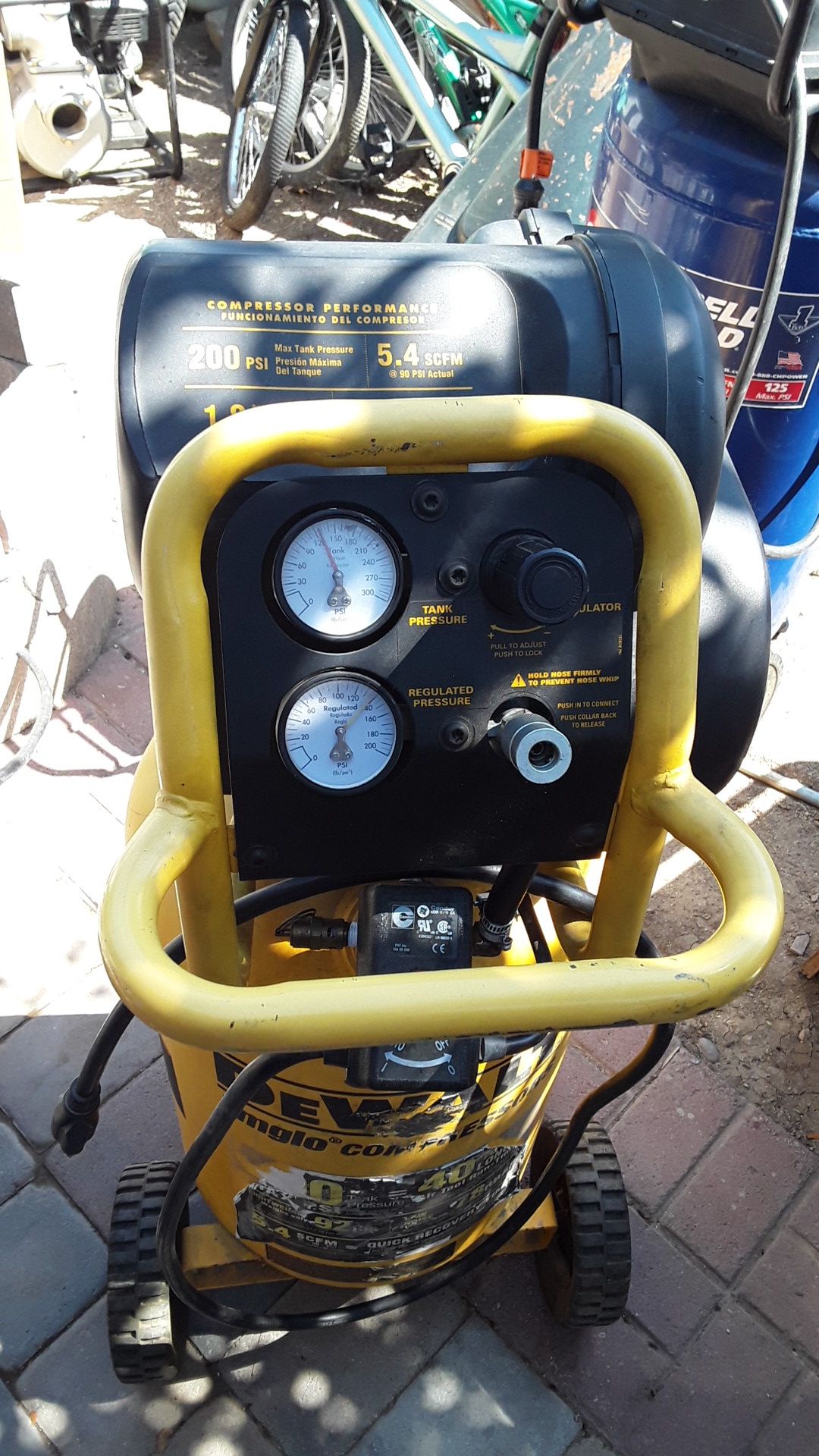 Dewalt conpresor 200 psi one 1.6 hp and 1.8 hp 175.00 each one