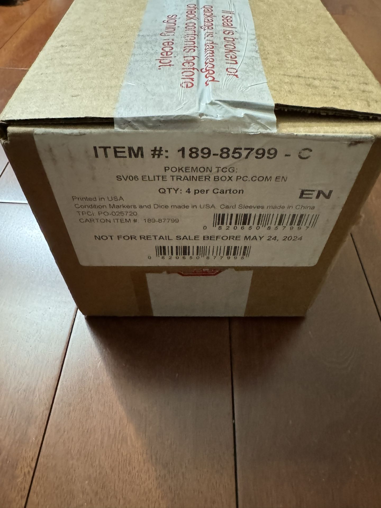pokemon twilight masquerade pokemon center etb case (clean label)