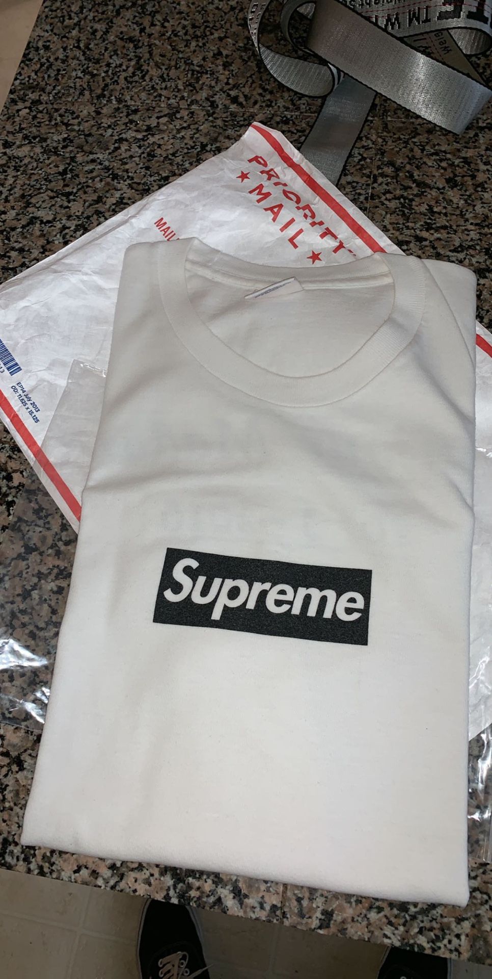 Supreme Paris Box Logo