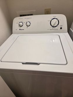 Gently used washer and dryer set