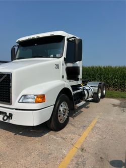 2013 Volvo VN