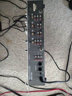 DJ Equipment Bundle – Stanton RM‑80 Mixer + Denon DN‑2100F + Numark Beatkeeper II