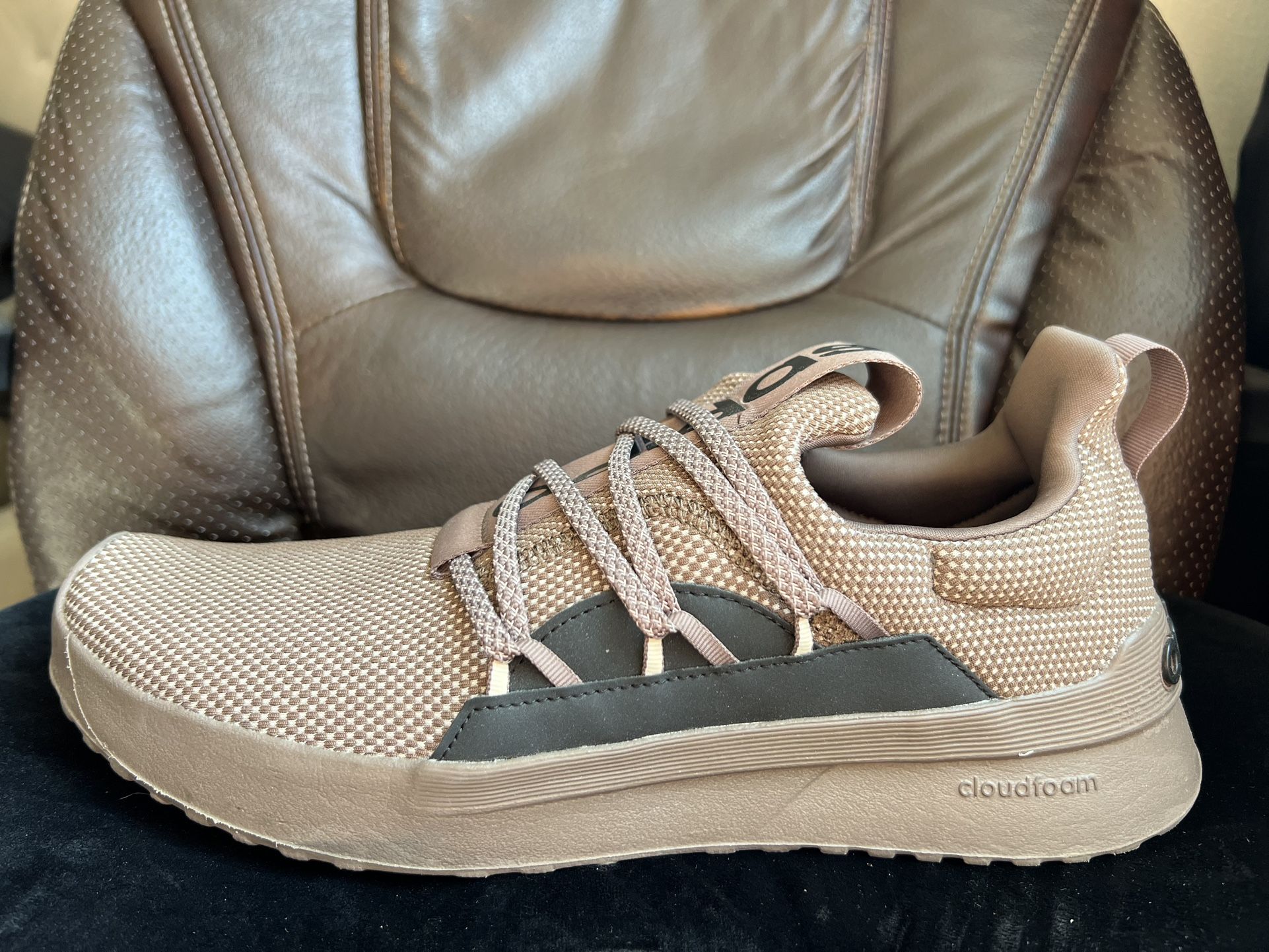 Adidas Men’s Size 11