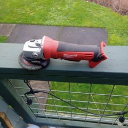 Milwaukee cordless tools 