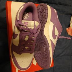 W Nike Dunk Low Next Nature size 9