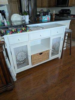 Console cabinet