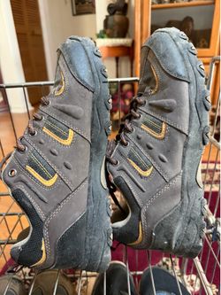 ST. JOHN’S BAY MEN’S SHOES 👞