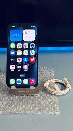 Apple iPhone 13 unlocked 98% battery