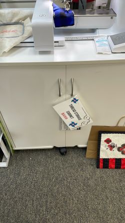 Thread Holder Cabinet