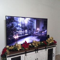 70 Inch Vizio Smart TV