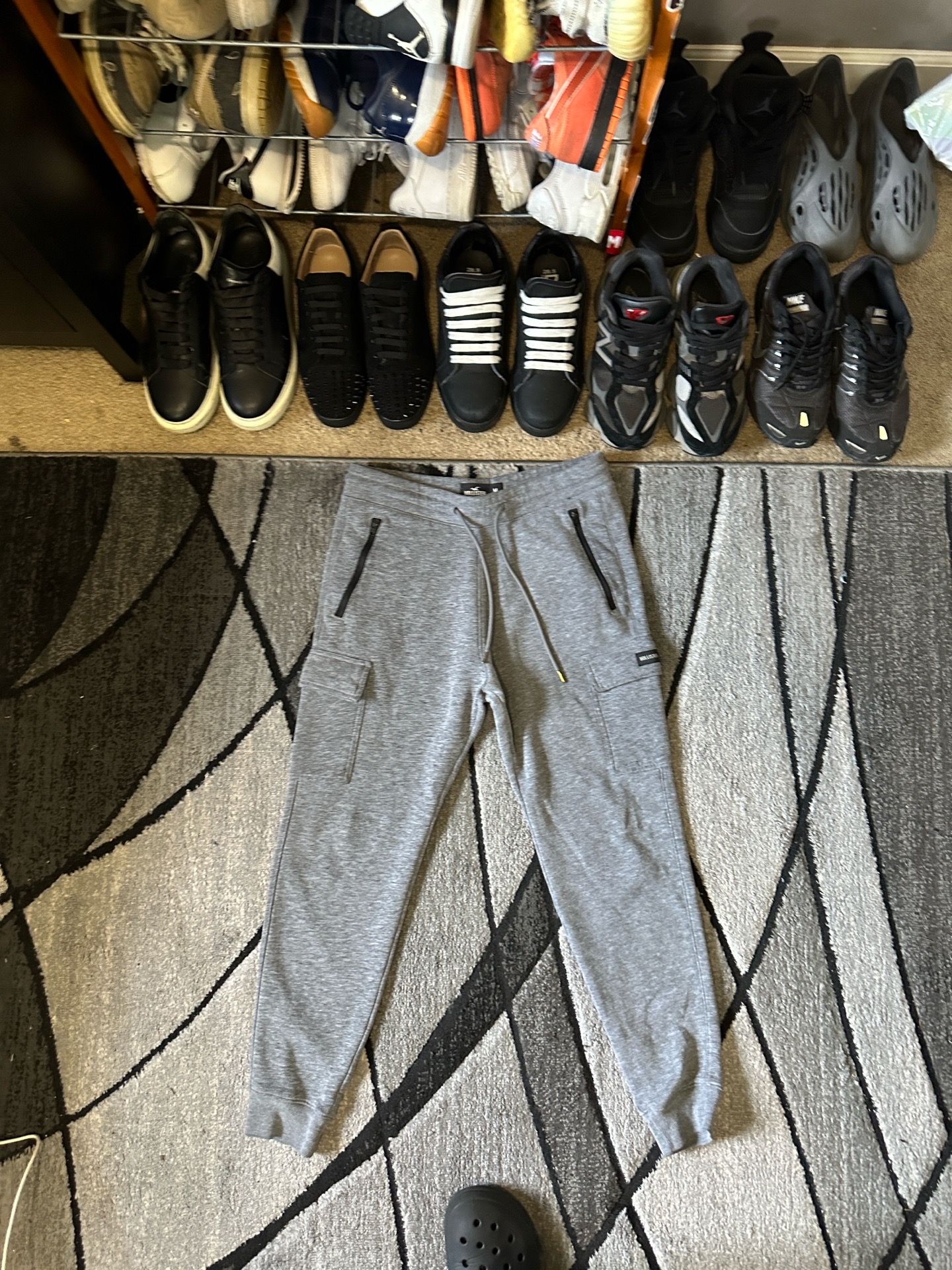hollister joggers