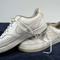 Nike DH2987-100 White Leather Low Top Sneakers Mens 10.5 Used