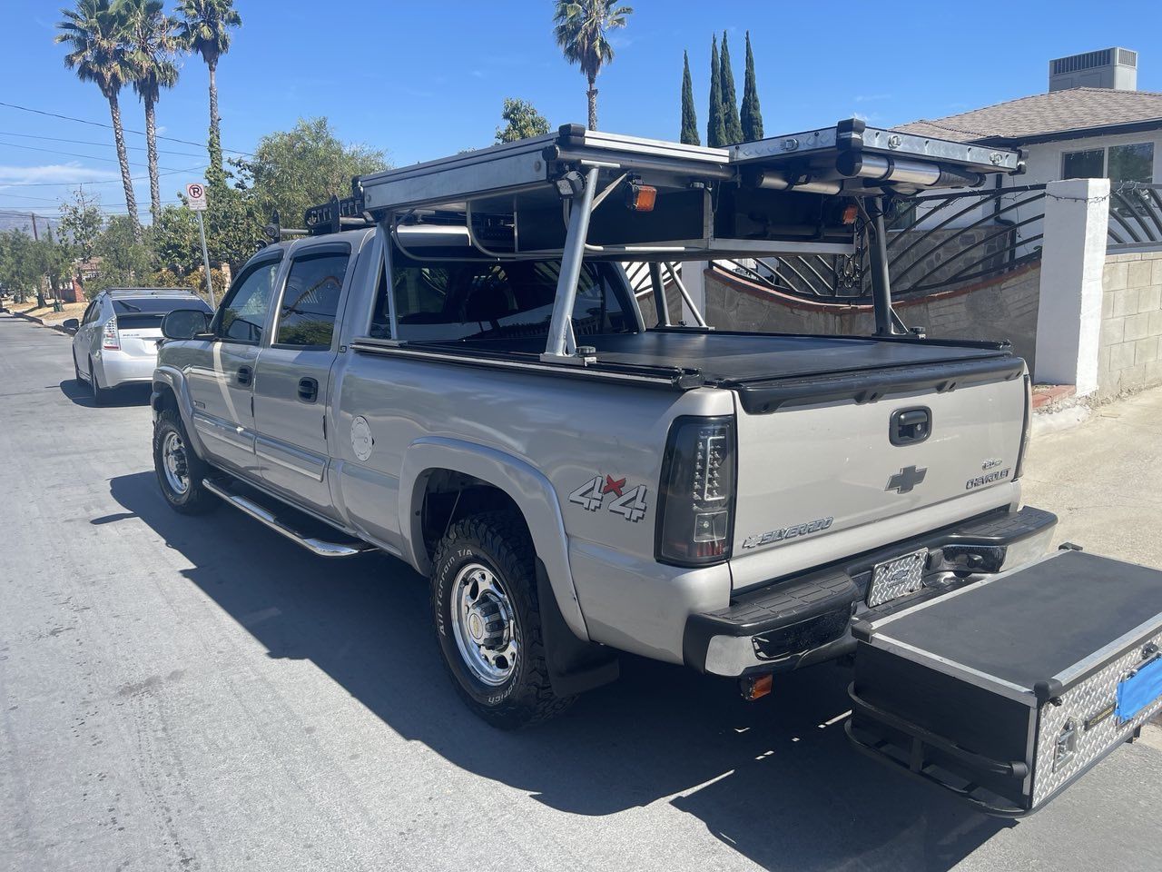 Car Ladder Rack With Solar Attachment