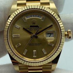 18K Yellow Gold Day Date President 40mm w/ Factory Diamond Baguette Dial 238238