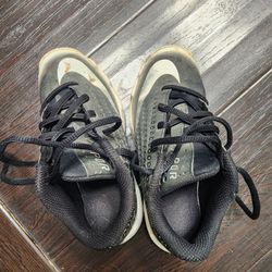Youth Baseball Cleats