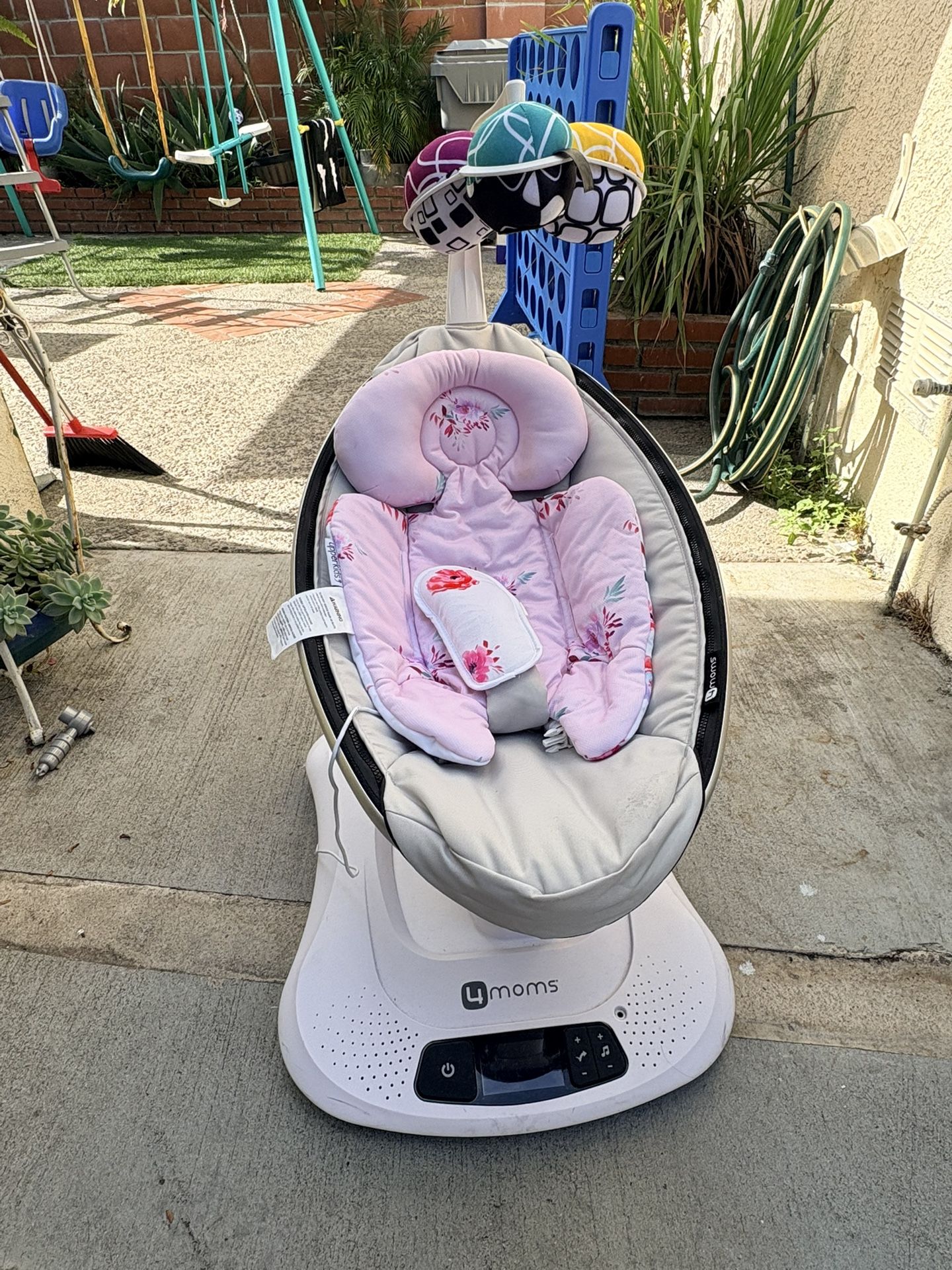MamaRoo Multi-motion Baby Swing