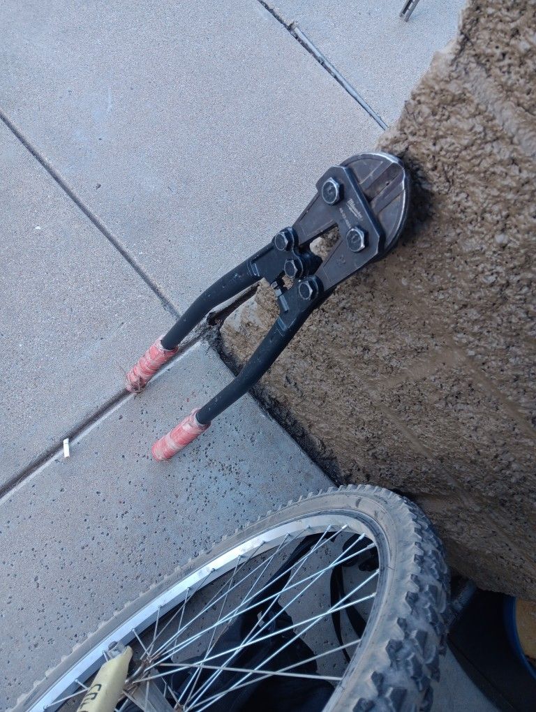 Bolt Cutters