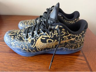 NIKE KOBE 11 PROTRO LOW 'MAMBA DAY' size 10