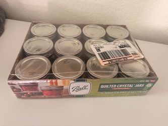 Ball Quilted Crystal 12 1/4 Pint Jars