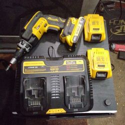 Drywall Dewalt Screw Gun 