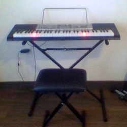 Casio LK175 Keyboard Bundle