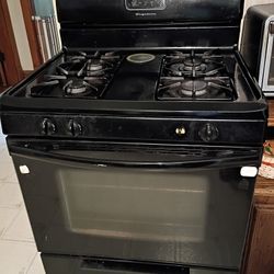 Frigidaire Range. 