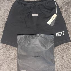 Size Xl 1977 Iron Essentials Shorts New 