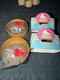 Hello Kitty and Friends Mystery Squishy Dumpling