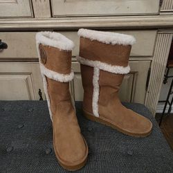 Michael Kors Winter Suede Boots
