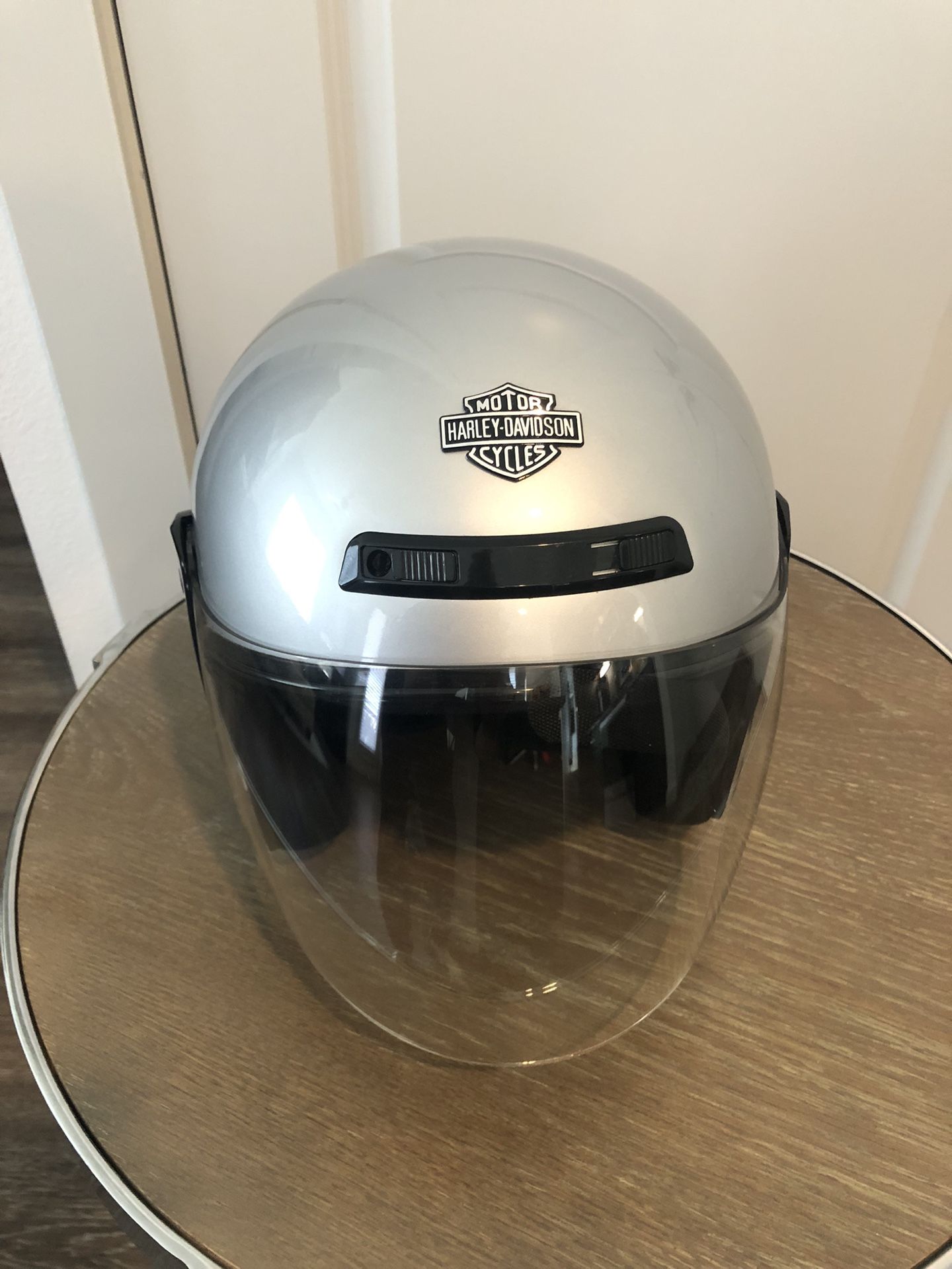 Harley Davidson Motorcycle Helmet, Jet Face Shield, Diamond Ice.