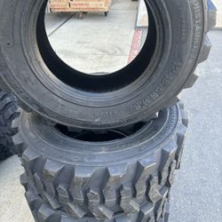 4x 12-16.5 Bobcat Tire $800