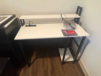 Small desk