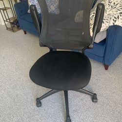 Black Office desk Chair