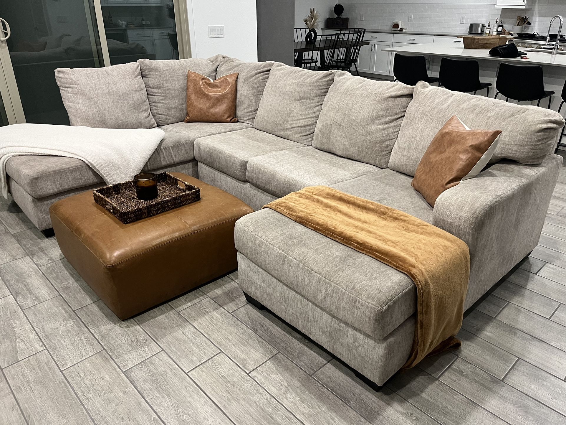 Cream L-shaped Sectional Couch With Chaise (delivery Available)
