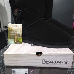 Bear paw  Boots Women Size 10 