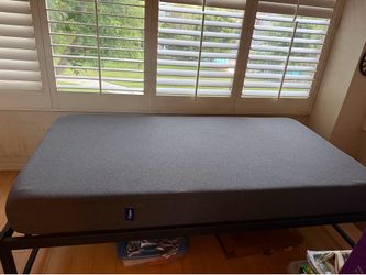 Like-New Casper Twin Mattress + Platform Bed Frame