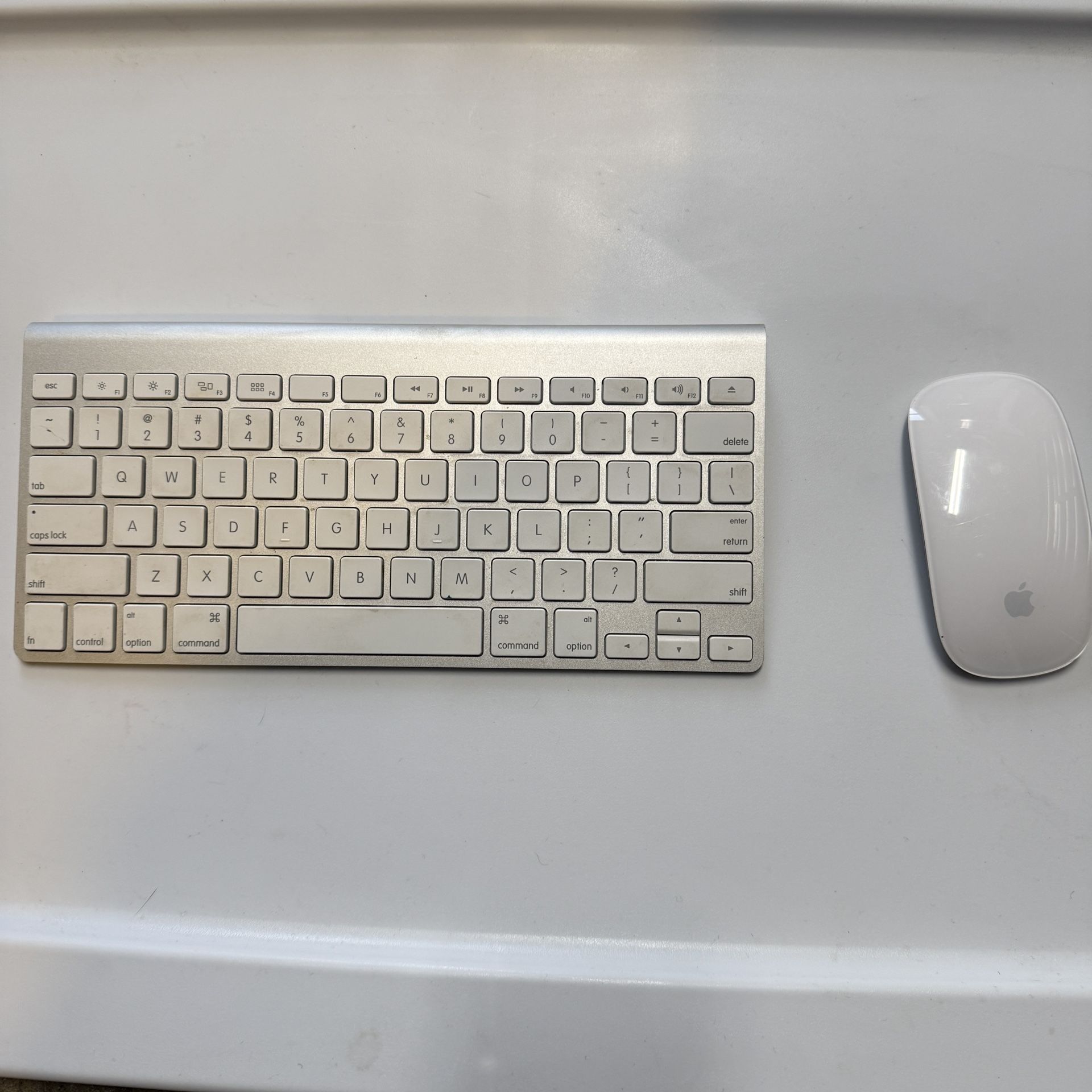 Apple Magic Keyboard And Mouse Combo