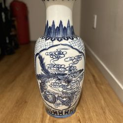 Chinese Blue and White Porcelain Vase