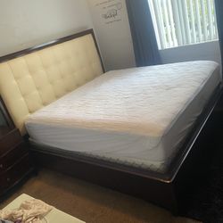 King size Bed