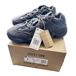 NEW Adidas Yeezy 500 Low Utility Black - Size 7 Men (8.5 Women)