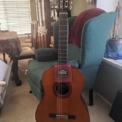 Yamaha C-40 Acoustic Nylon Guitar Classical