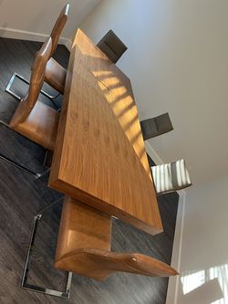 TABLE & CHAIRS