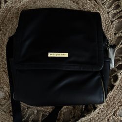 petunia pickle bottom diaper bag