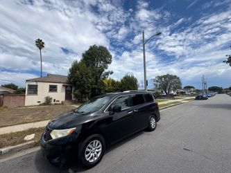 2012 Nissan quest