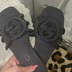 Women Black Gucci Slides